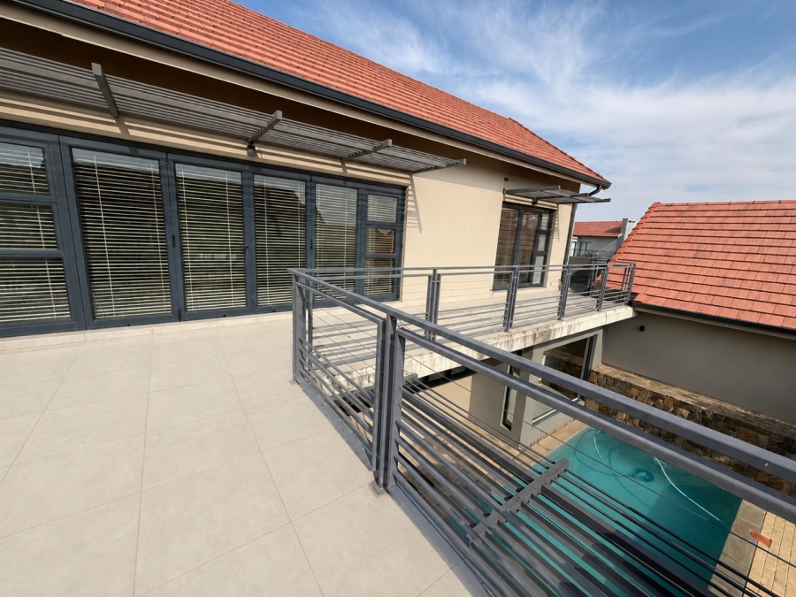 To Let 4 Bedroom Property for Rent in Wild Olive Estate Free State